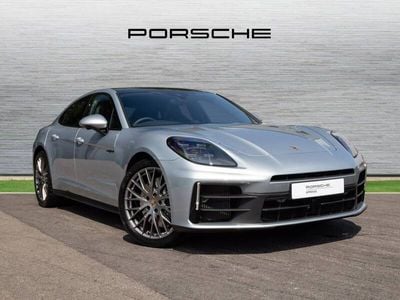 Porsche Panamera 4