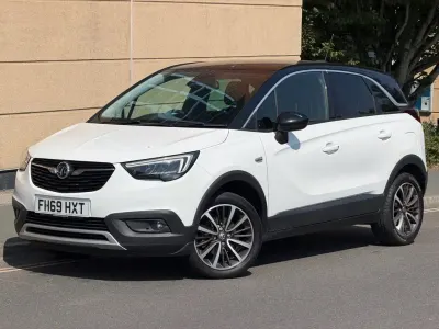 Used Vauxhall Crossland X Elite 130 HP (95 kW) 2019 White SUV
