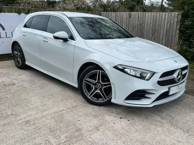 Używany Mercedes A200 AMG line 150 KM (110 kW) 2021 Biały Hatchback
