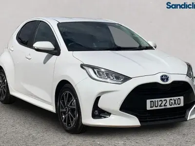 Gebraucht Toyota Yaris Hybrid Design 116 PS (85 kW) 2026 Kleinwagen