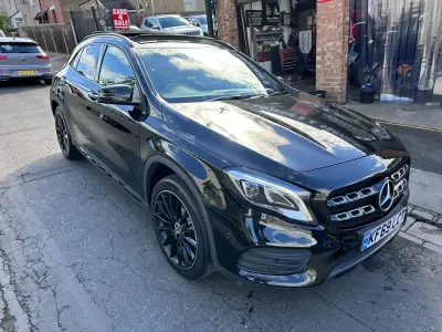 Usado Mercedes GLA200 AMG line 2020 Preto SUV