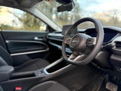 Yellow Used 2024 Jeep Avenger Altitude SUV | £19,999 (Fair price)