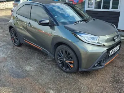 Używany Toyota Aygo X Edition 72 KM (52 kW) 2022 Zielony SUV