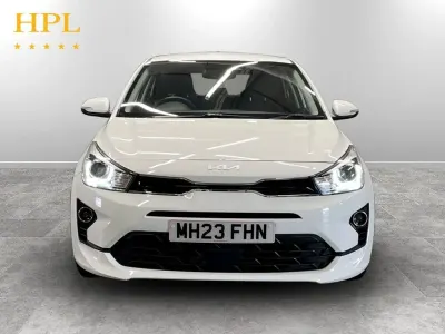 Used Kia Rio 83 HP (61 kW) 2023 White Hatchback
