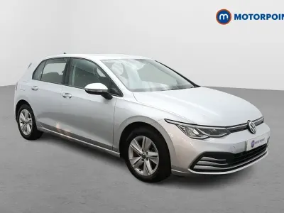 Używany VW Golf VII Life 2021 Srebrny Hatchback