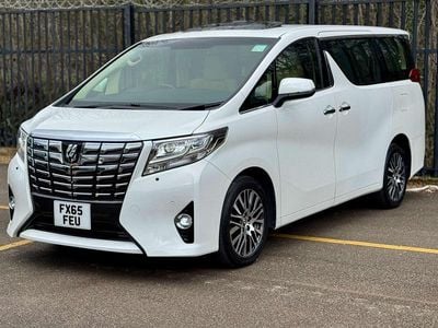 Used Toyota Alphard Executive 300 HP (220 kW) 2015 White MPV