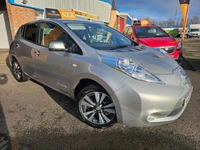 Used Nissan Leaf Tekna 80 kW (109 HP) 2015 Silver Hatchback