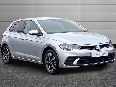 Begagnad VW Polo Match 95 HK (69 kW) 2024 Silver Halvkombi