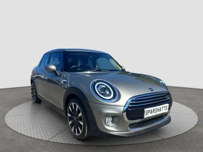 Używany Mini Cooper Exclusive 2019 Srebrny Hatchback