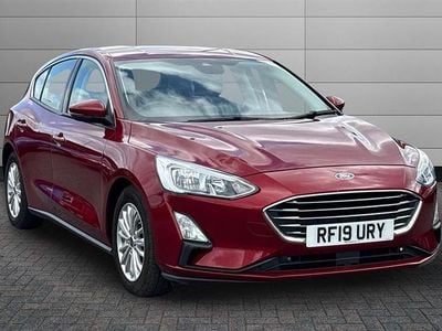 Used Ford Focus Titanium 150 HP (110 kW) 2019 Red Hatchback