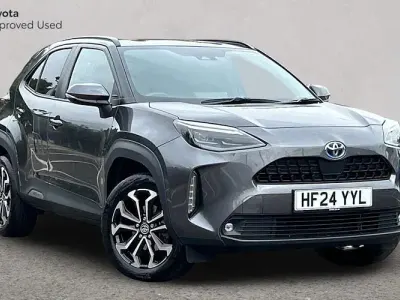 Used Toyota Yaris Cross Design 116 HP (85 kW) 2024 Grey SUV