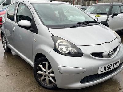 Used Toyota Aygo Platinum 67 HP (49 kW) 2008 Silver Hatchback