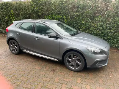 Usado Volvo V40 SE 2014 Cinzento Citadino