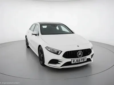 Used Mercedes A180 AMG Line Premium Plus 136 HP (100 kW) 2018 White Hatchback