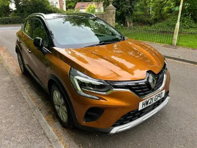 Second-hand Renault Captur Iconic 2021 Portocaliu SUV