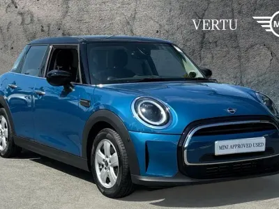 Used Mini Cooper Classic 134 HP (98 kW) 2022 Blue Hatchback