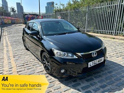Lexus CT200h