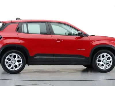 Used Jeep Avenger Altitude 100 HP (73 kW) 2024 Red SUV