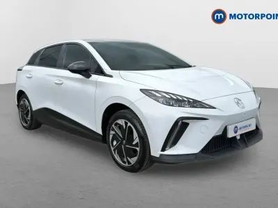 Begagnad MG MG4 EV Trophy 319 kW (435 HK) 2023 Vit Halvkombi