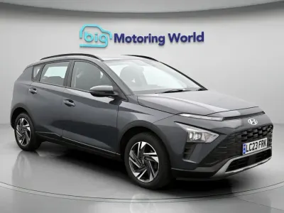 Begagnad Hyundai Bayon SE 99 HK (72 kW) 2023 Grå SUV