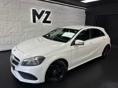 Begagnad Mercedes A160 AMG line 102 HK (75 kW) 2018 Vit Halvkombi
