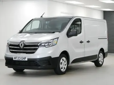 Used Renault Trafic Business 130 HP (95 kW) 2023 Grey MPV