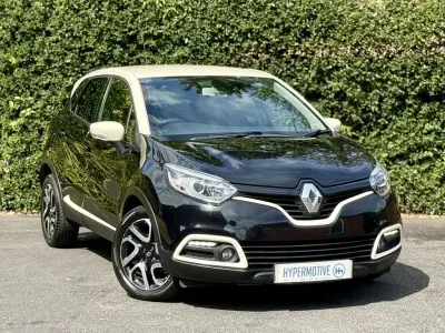 Used Renault Captur Dynamique 90 HP (66 kW) 2016 Cream/black SUV