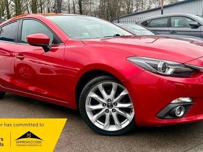Used Mazda 3 Inclusive 120 HP (88 kW) 2015 Red Hatchback