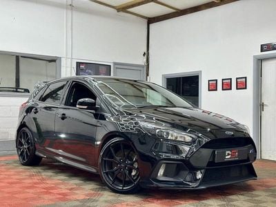 Used Ford Focus RS 350 HP (257 kW) 2016 Black Hatchback