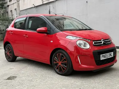 Używany Citroën C1 Feel 68 KM (50 kW) 2015 Czerwony Hatchback