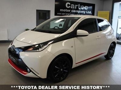 Used Toyota Aygo x-press 68 HP (50 kW) 2018 White Hatchback