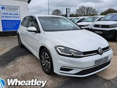 Used VW Golf VII Match 150 HP (110 kW) 2019 White Hatchback