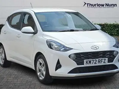 Used Hyundai i10 SE 67 HP (49 kW) 2022 Atlas white/black+white pck Hatchback