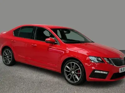 Used Skoda Octavia vRS 184 HP (135 kW) 2018 Red Hatchback