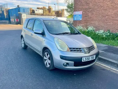 Używany Nissan Note 2006 Srebrny Hatchback