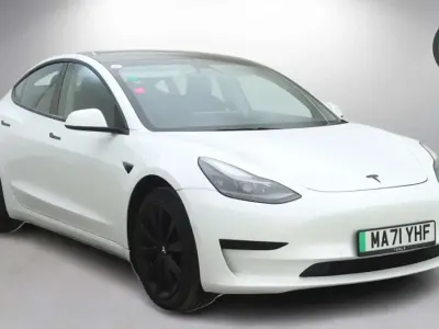 Used Tesla Model 3 Standard Range 208 kW (283 HP) 2021 White Sedan