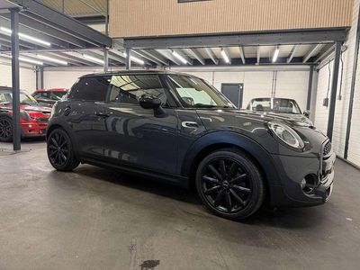 Usado Mini Cooper S Hatch 2018 Cinzento Citadino