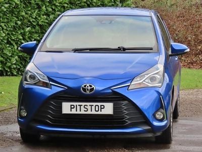 Nebula blue metallic Used 2018 Toyota Yaris Hatchback | £9,500 (Fair price)