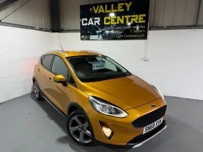 Used Ford Fiesta Active X 125 HP (91 kW) 2018 Yellow Hatchback