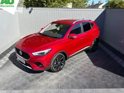 Używany MG ZS Exclusive 111 KM (81 kW) 2023 Czerwony SUV