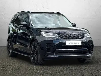 Used Land Rover Discovery SE Dynamic 2025 Black SUV