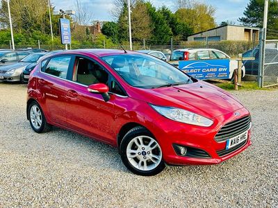 Used Ford Fiesta Zetec 100 HP (73 kW) 2016 Red Hatchback