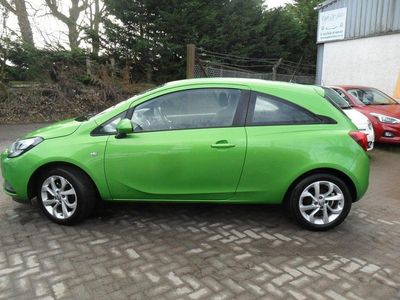Usado Vauxhall Corsa Excite 2014 Verde Utilitario