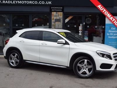 Mercedes GLA220