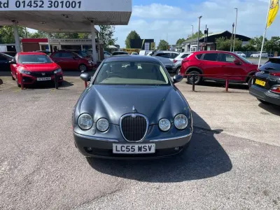 Usado Jaguar S-Type SE 240 HP (176 kW) 2005 Cinzento Sedan