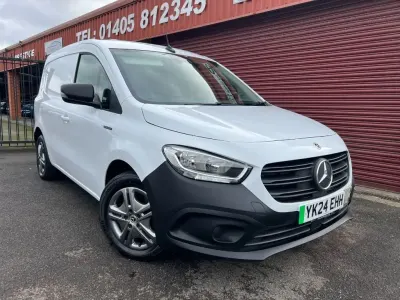 Used Mercedes eCitan Progressive 89 kW (122 HP) 2024 White Van