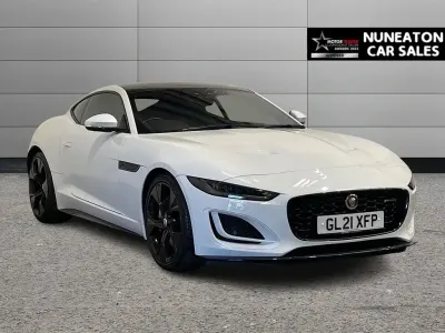 Używany Jaguar F-Type R-Dynamic 300 KM (220 kW) 2021 Biały Coupe