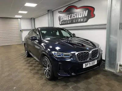 Gebraucht BMW X4 M Sport 190 PS (139 kW) 2022 Schwarz SUV