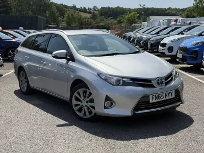 Used Toyota Auris Hybrid 2015 Silver Estate