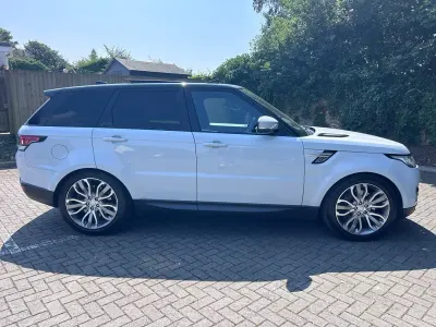 Used Land Rover Range Rover Sport HSE 306 HP (225 kW) 2017 White SUV